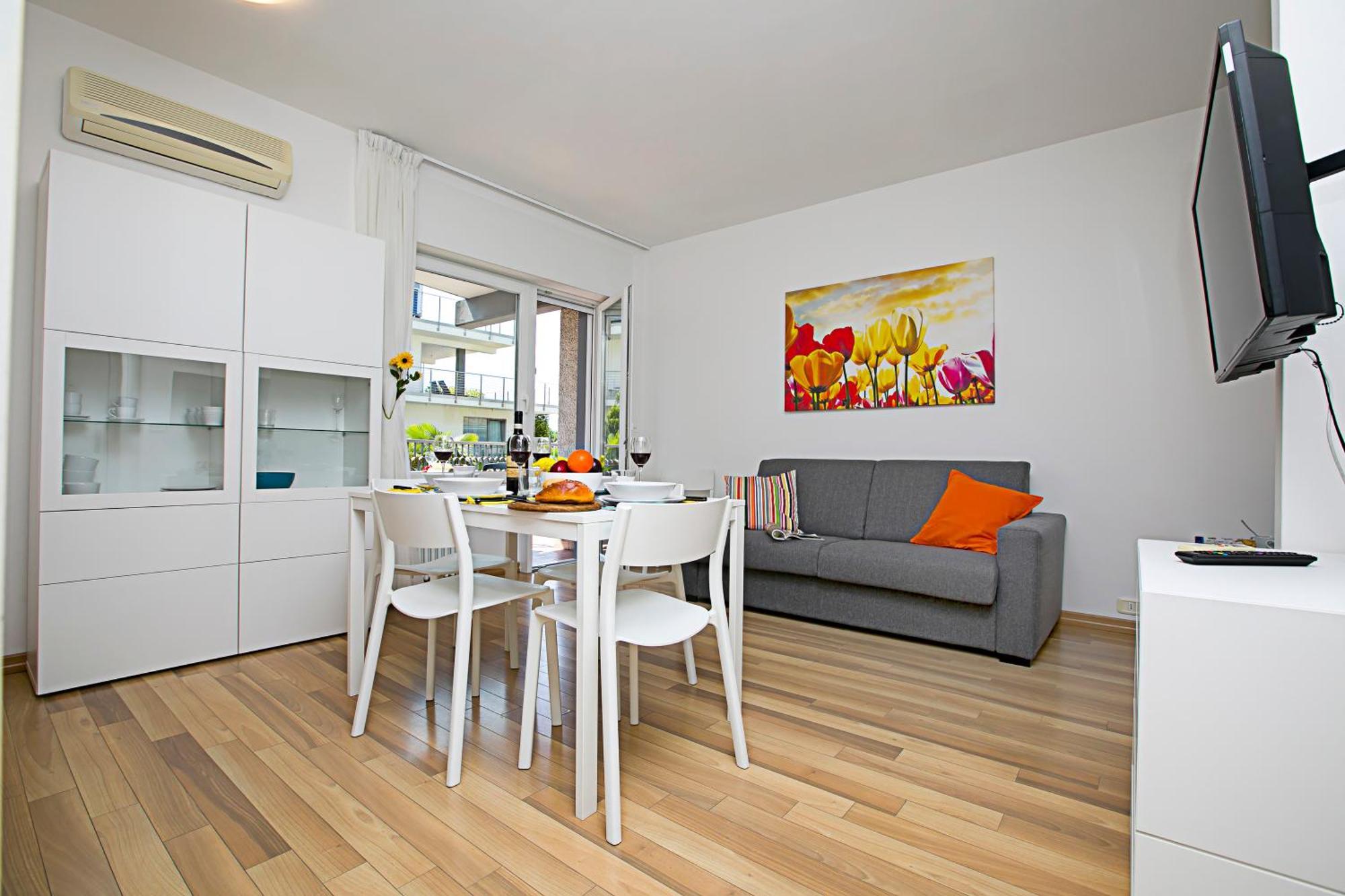 Riva Lago E Spiaggia Apartment 2 - Happy Rentals Экстерьер фото